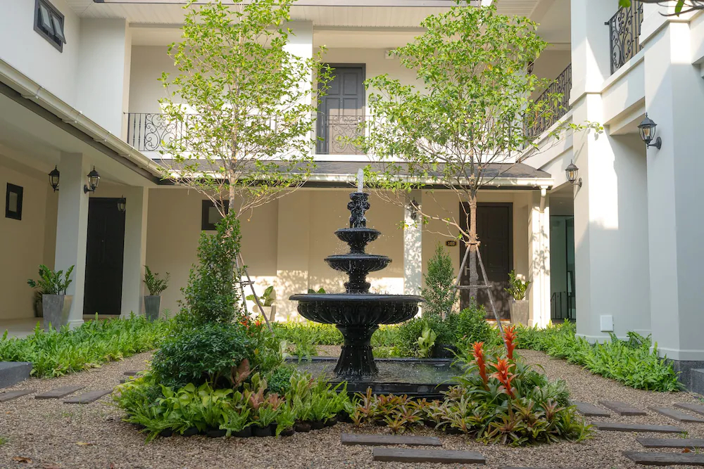 Merchant Villa