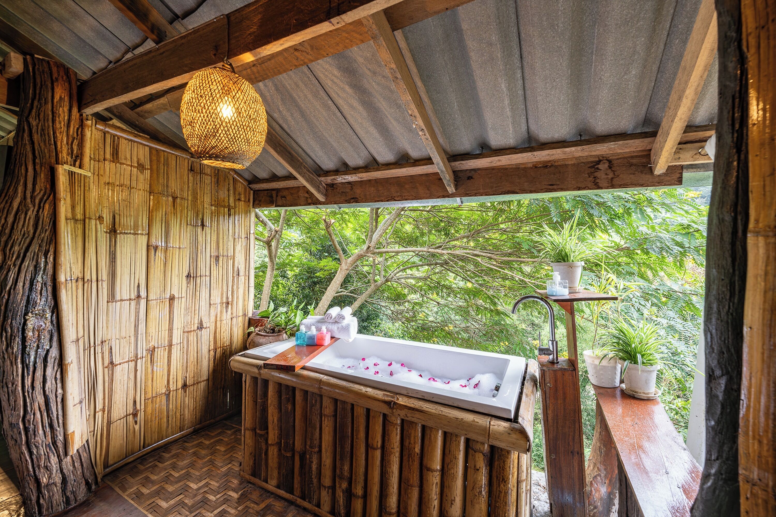 Monruamsuk Homestay Cafe And Bistro