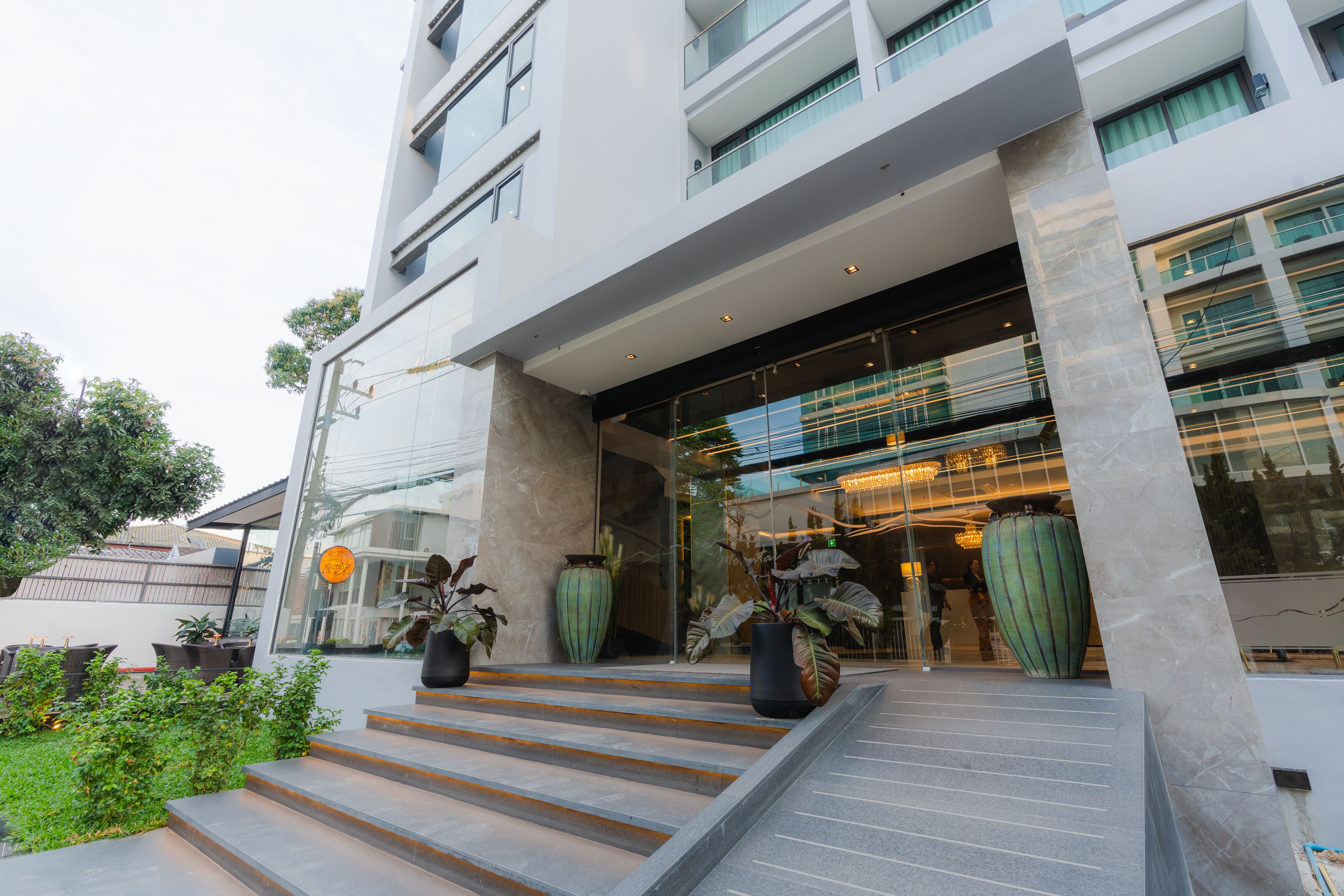 Mountain View At Nimman 12 Hotel & Resort