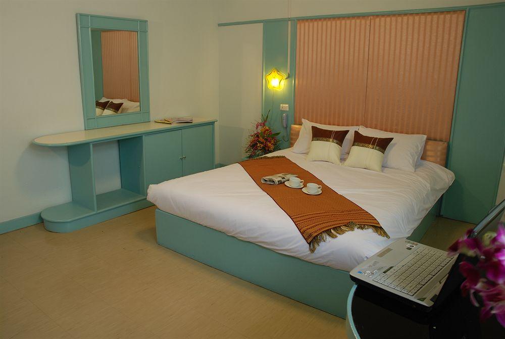 New Mitrapap Hotel