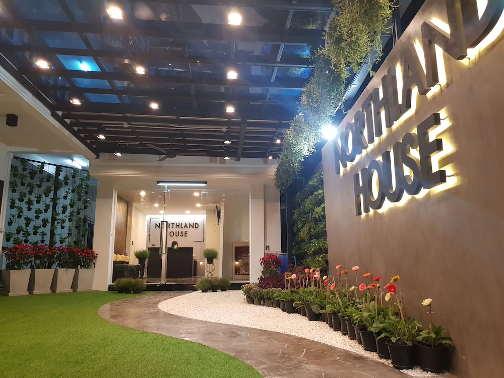 NorthLands House Hotel