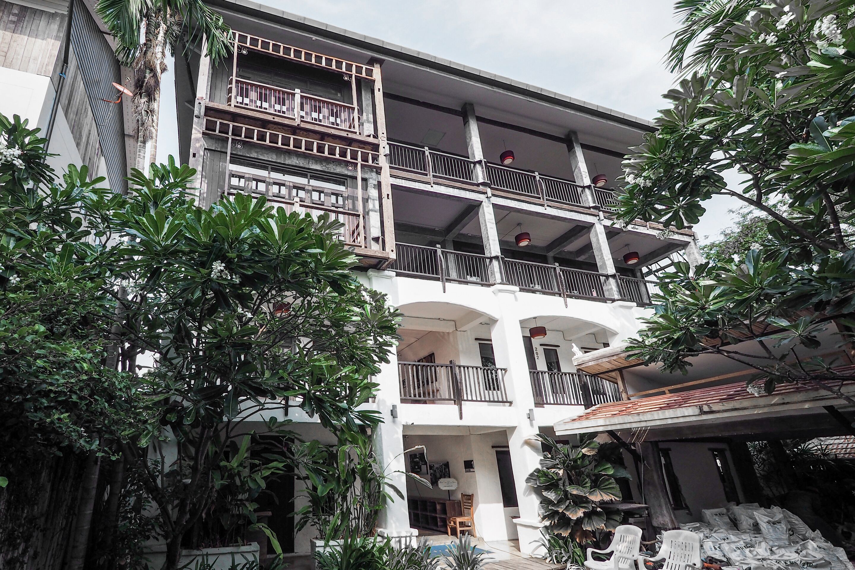 OYO 988 Good Morning Chiang Mai Tropical Inn
