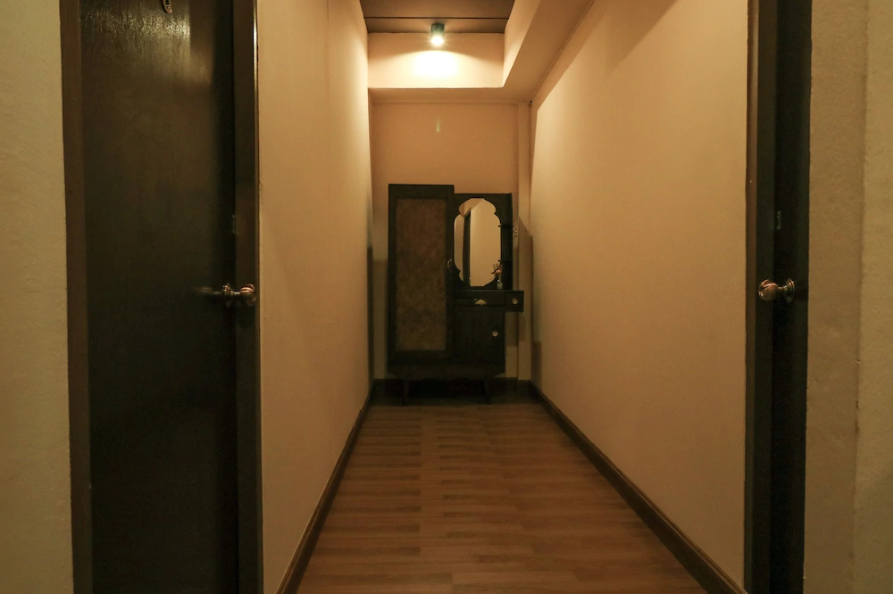 Porwa House