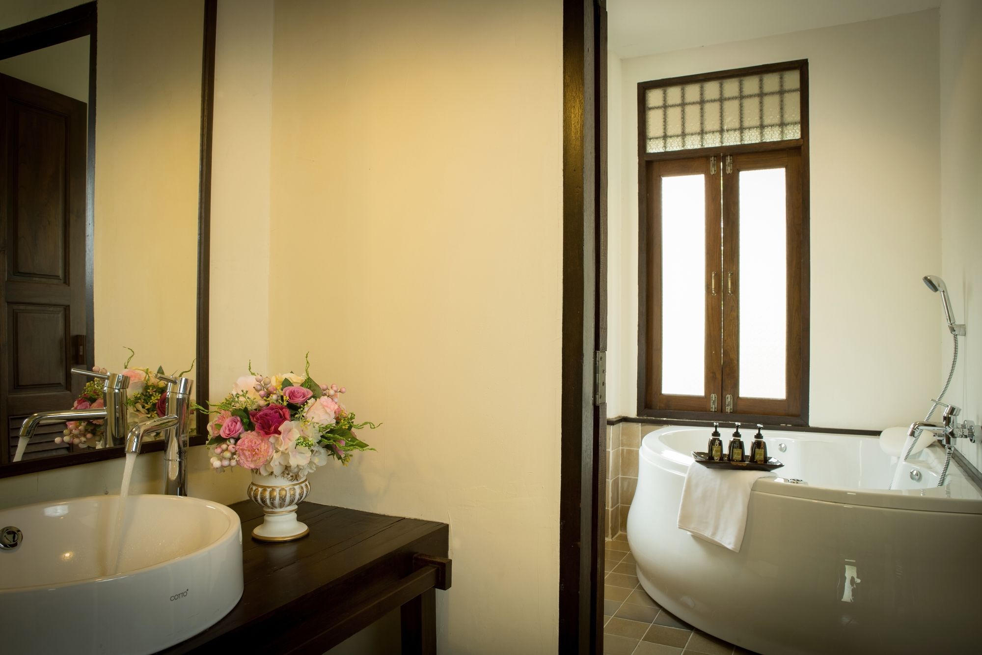 Ratchapruek Lanna Boutique