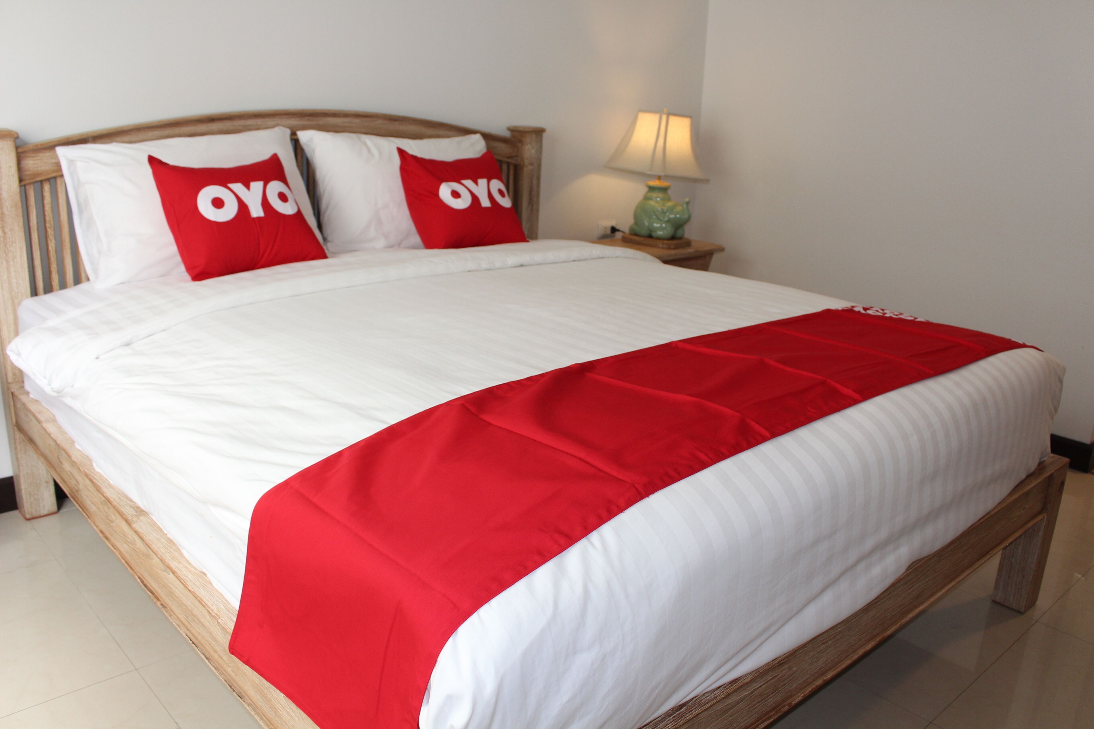 Premium The Family Hotel by Oyo