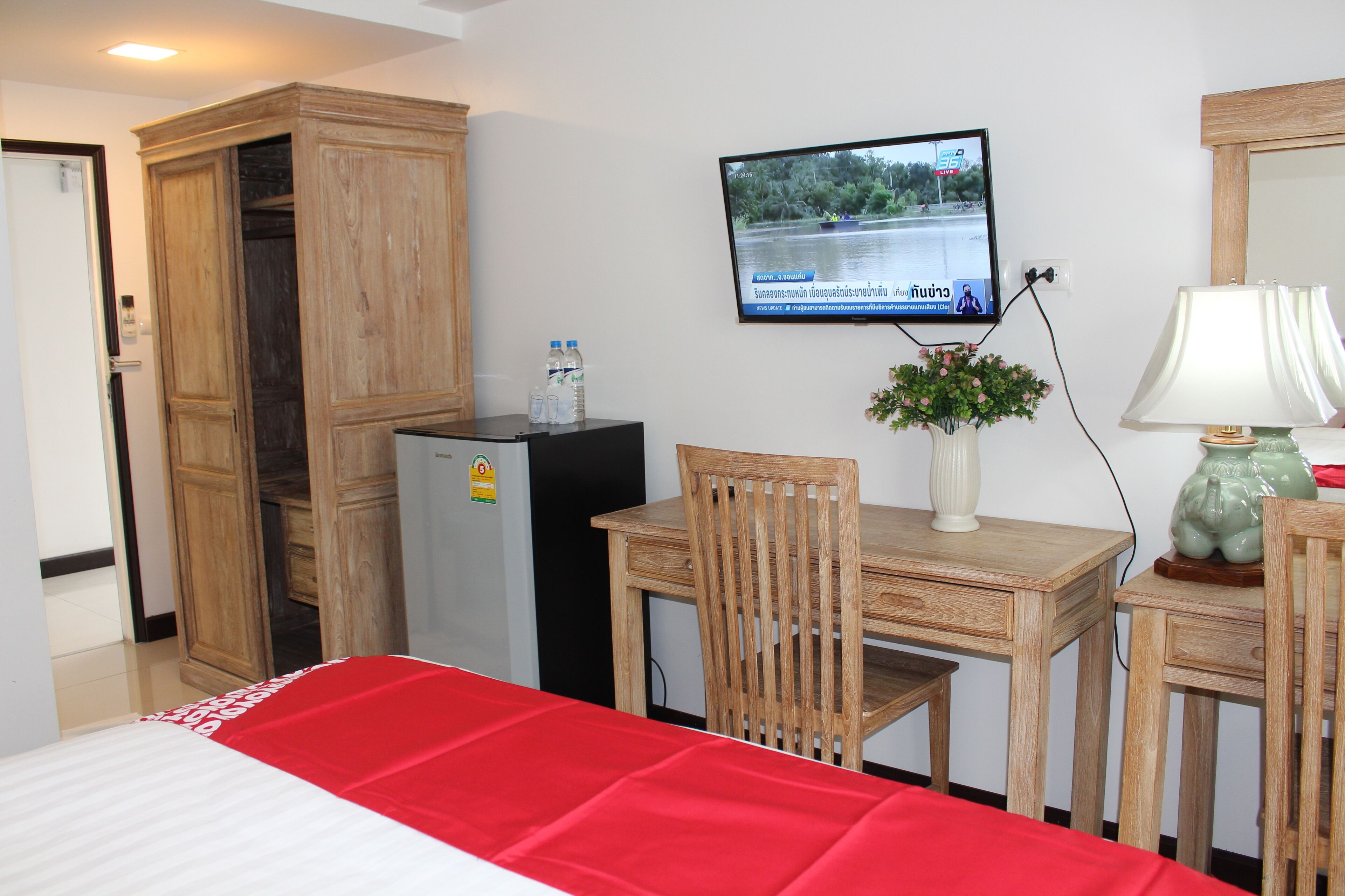 Premium The Family Hotel by Oyo