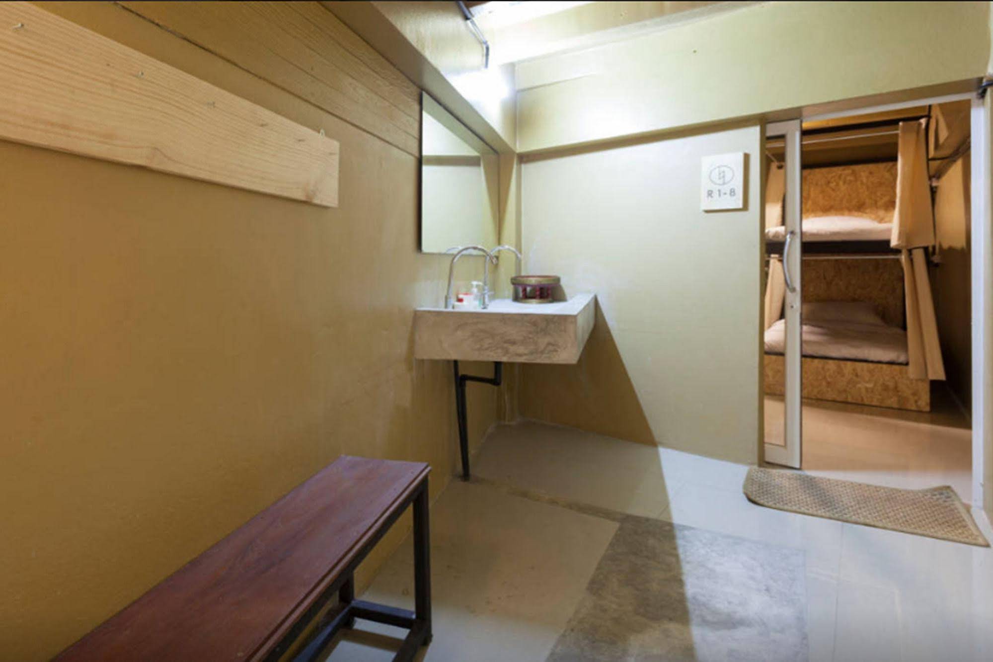 Raw Hostel