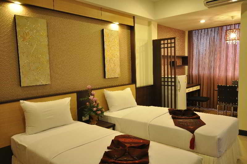 Sakulchai Place Hotel