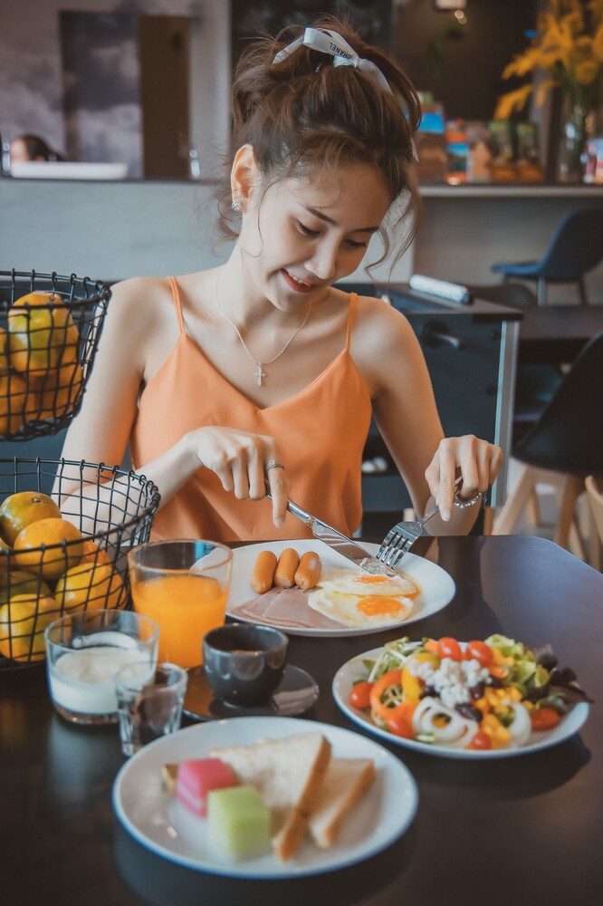 Sleep Mai Chiang Mai Airport Lifestyle Hotel