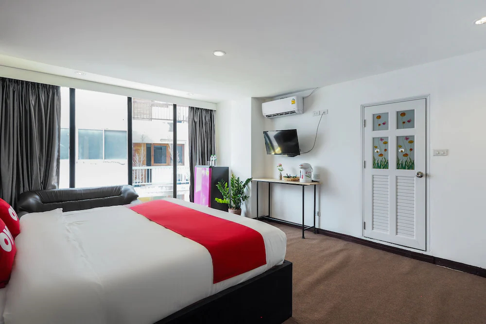 The Unique S Hotel by OYO Rooms