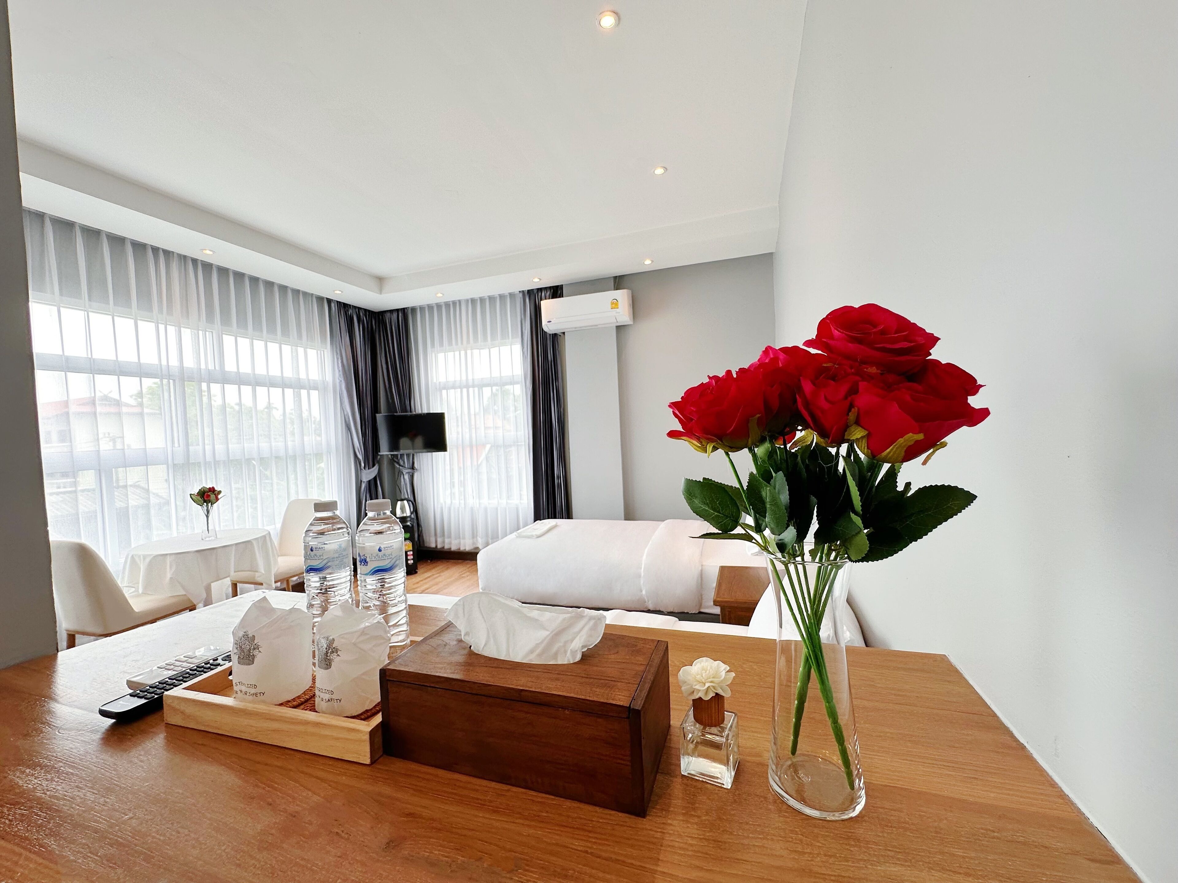 The White House Rachamankha