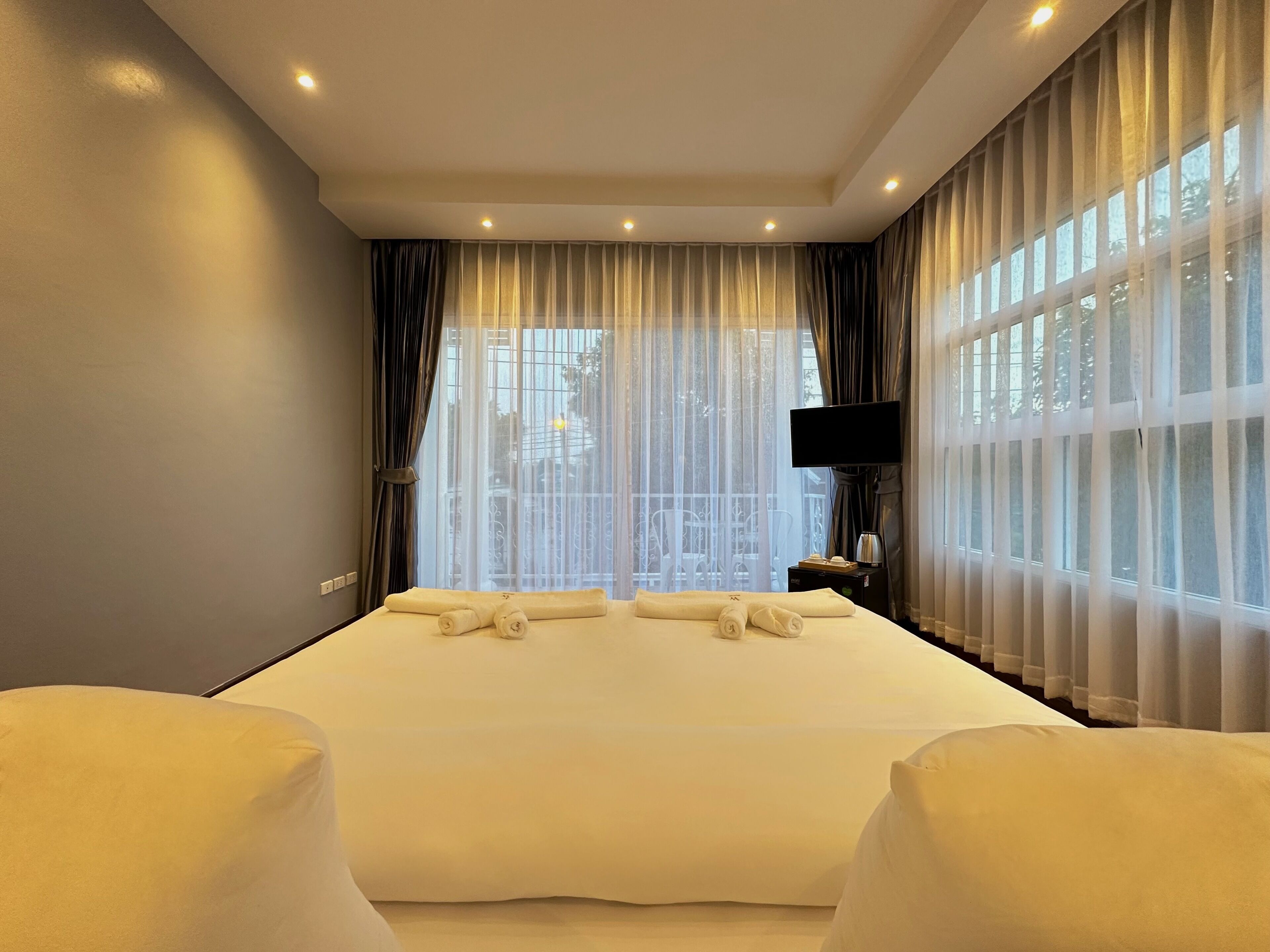 The White House Rachamankha