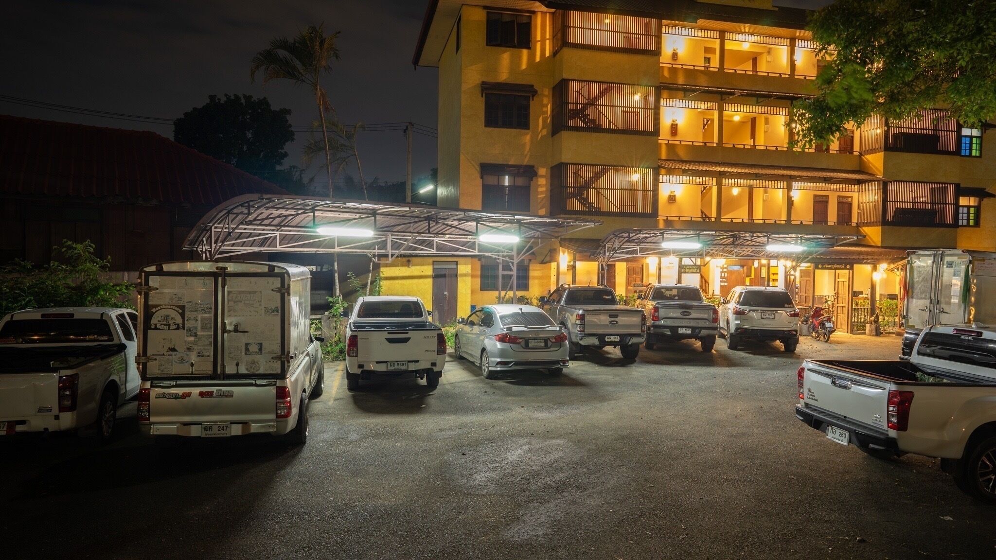 Trithana Boutique House