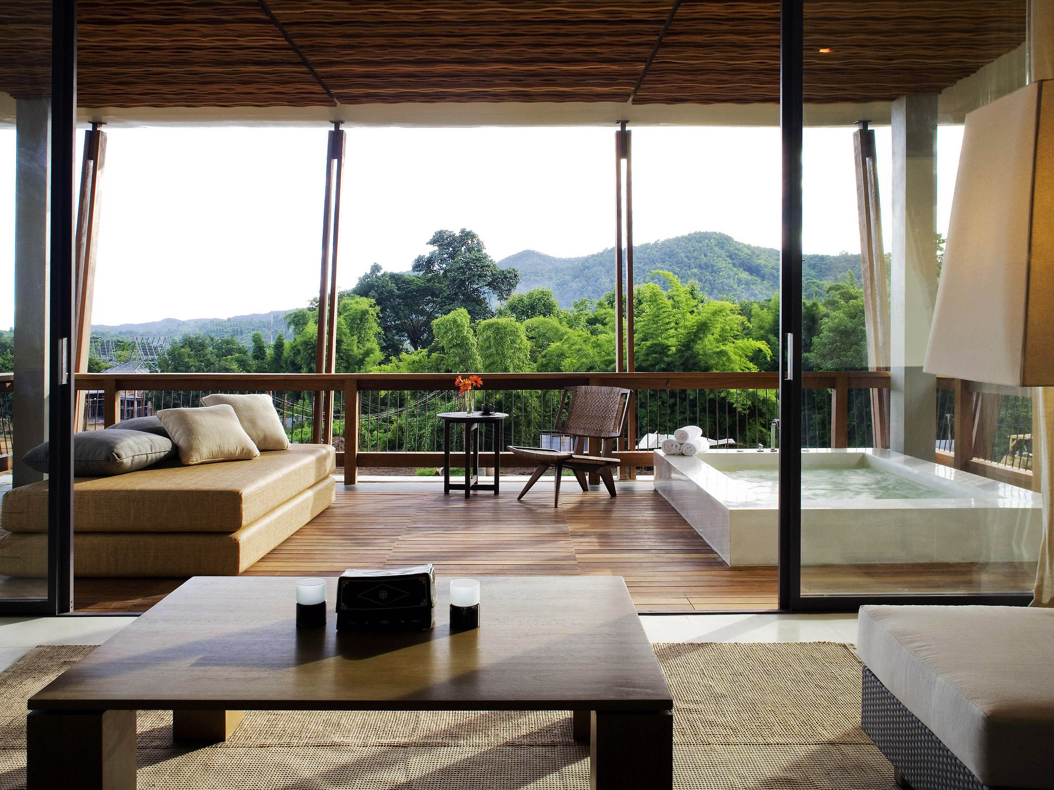 Veranda High Residence