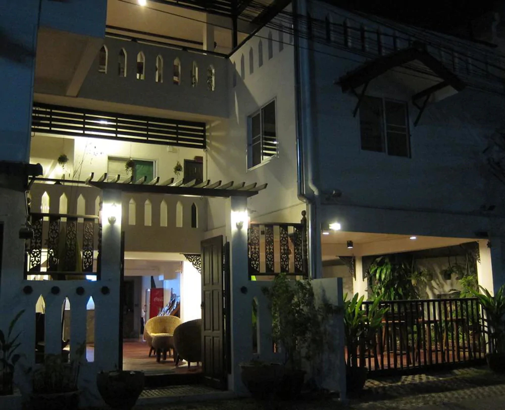 Vlodge Vegetarian & Vegan Hotel
