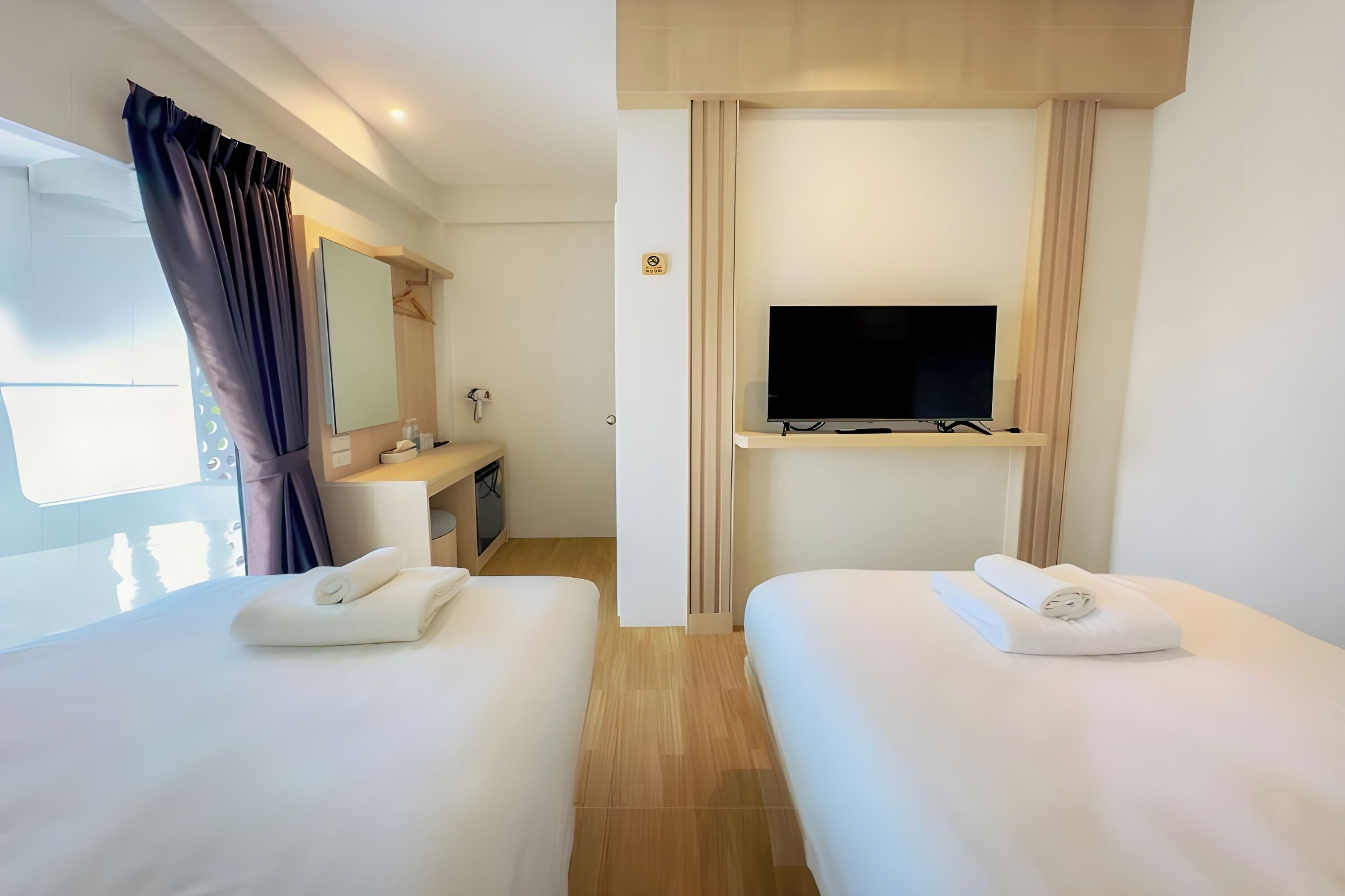 Zhennan Teabar Hotel