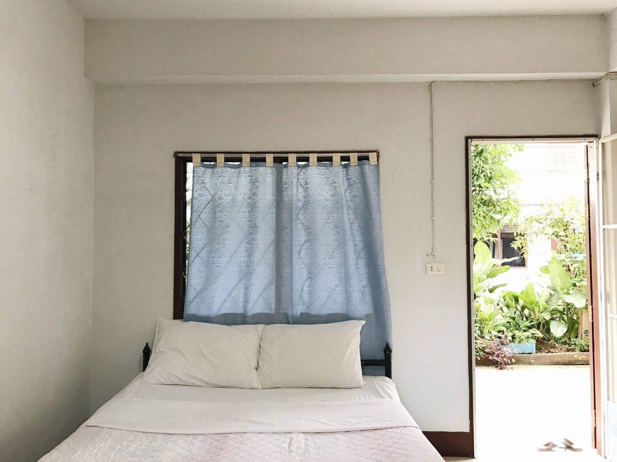 Baan Nukanong Guesthouse