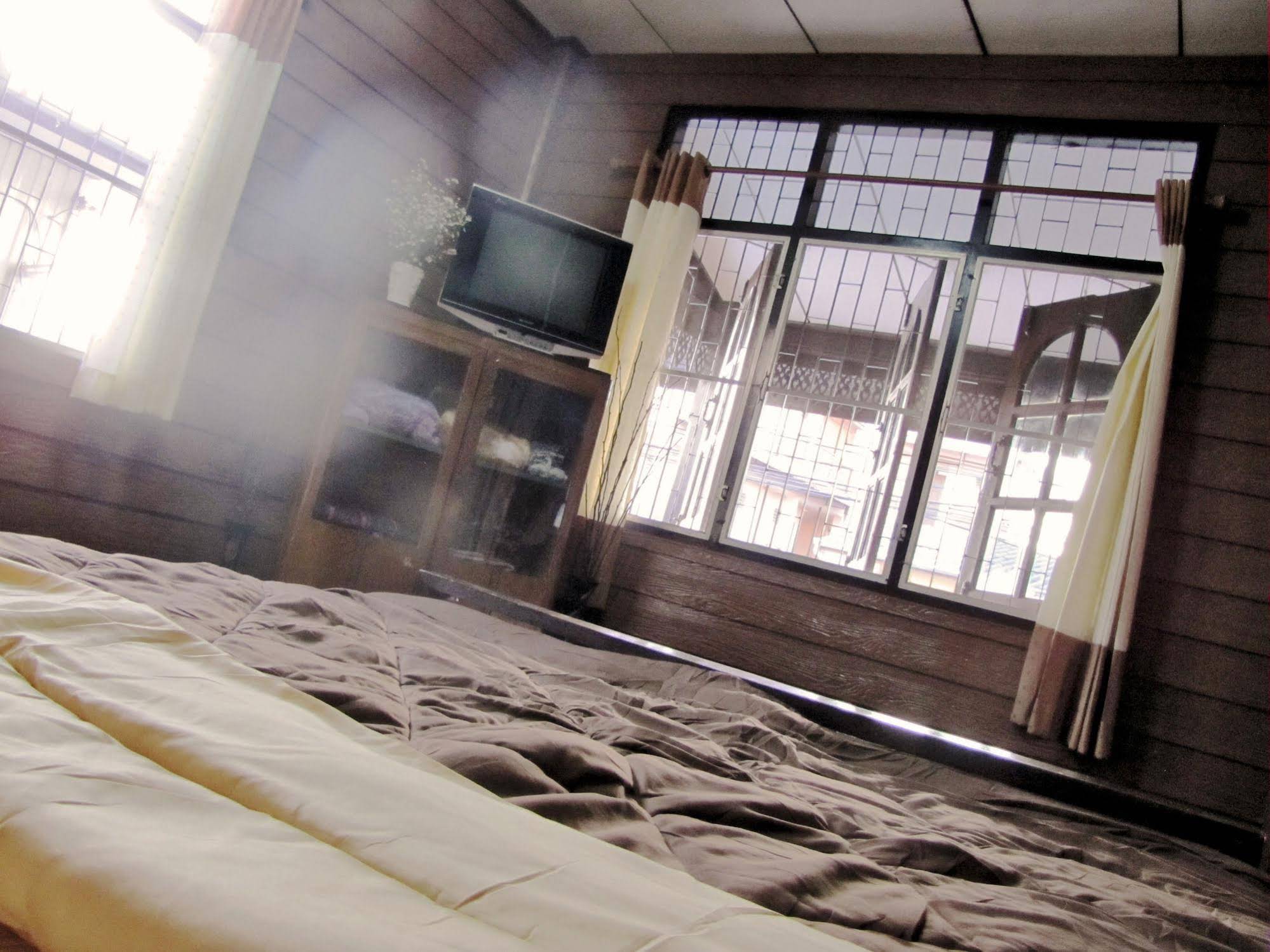 Huan Kawin Hostel
