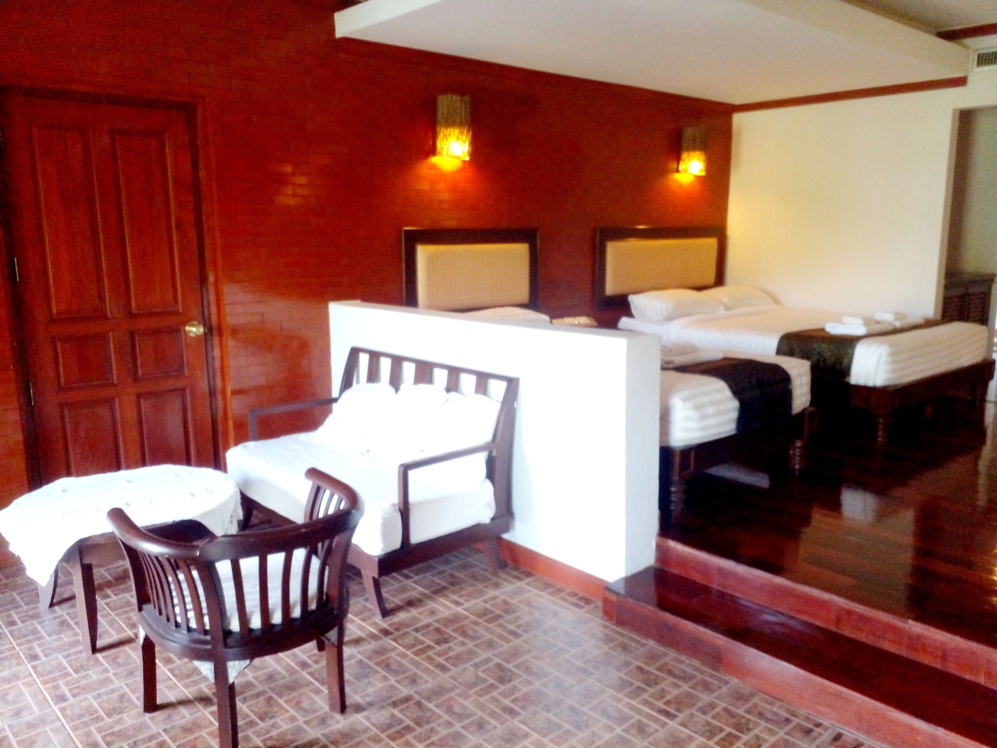 Saensukkho Green Hotel & Resort