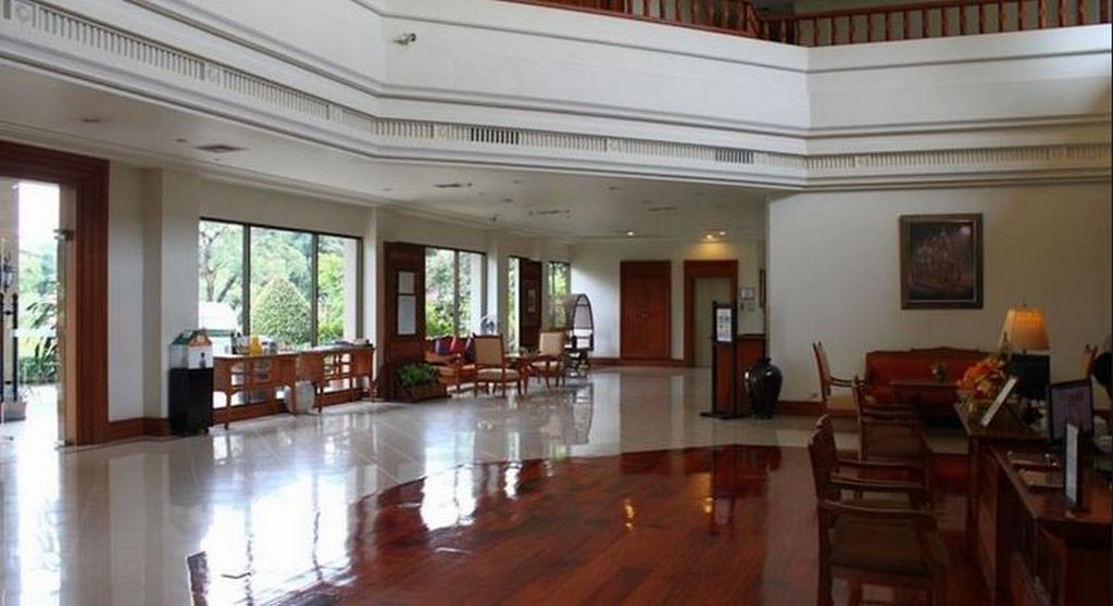 The Imperial River House Resort