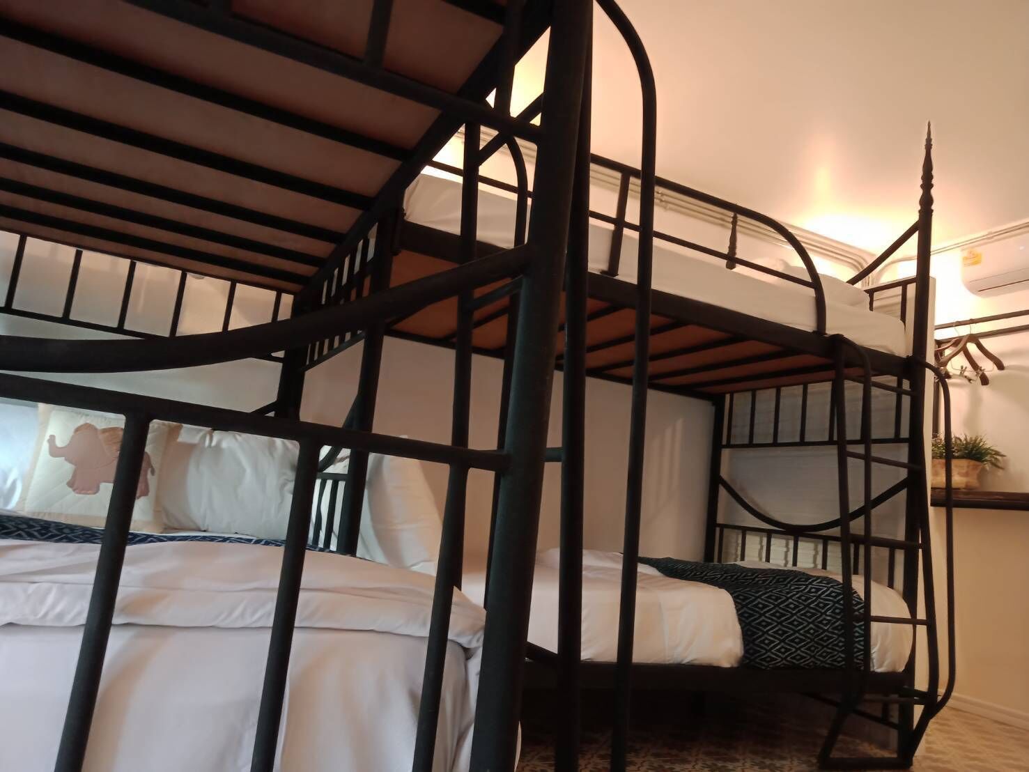 Uncle Hostel
