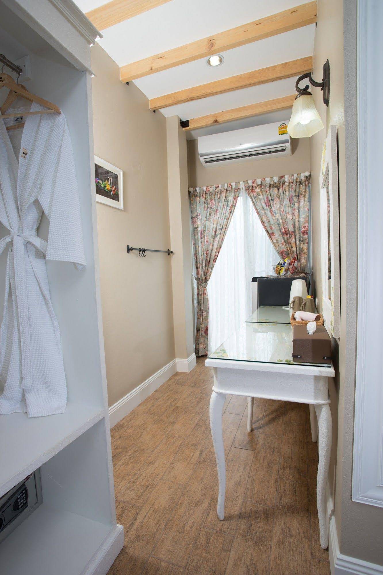 Hillsborough The English Country House Hotel & Leisure