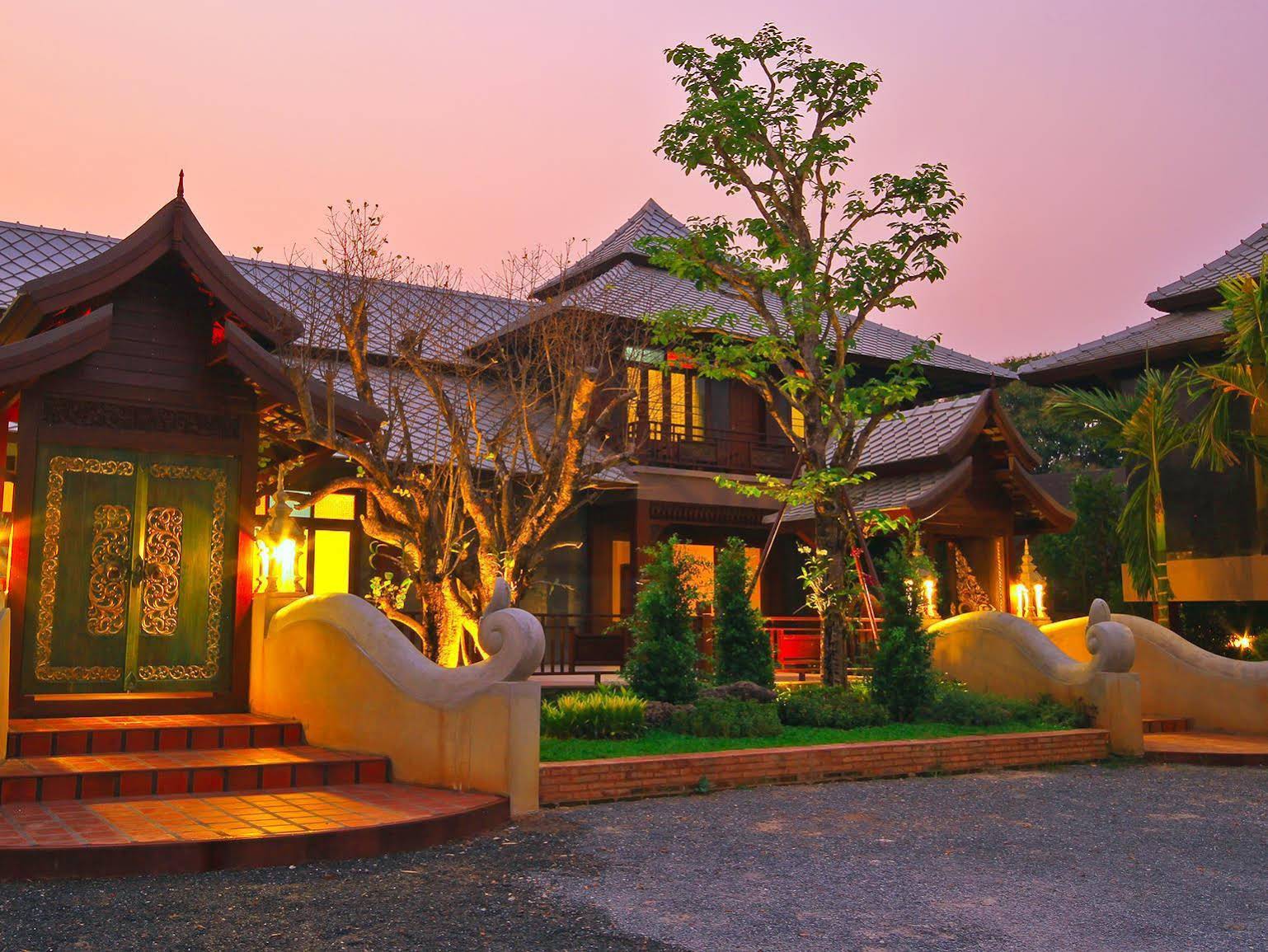 Monmuang Resort