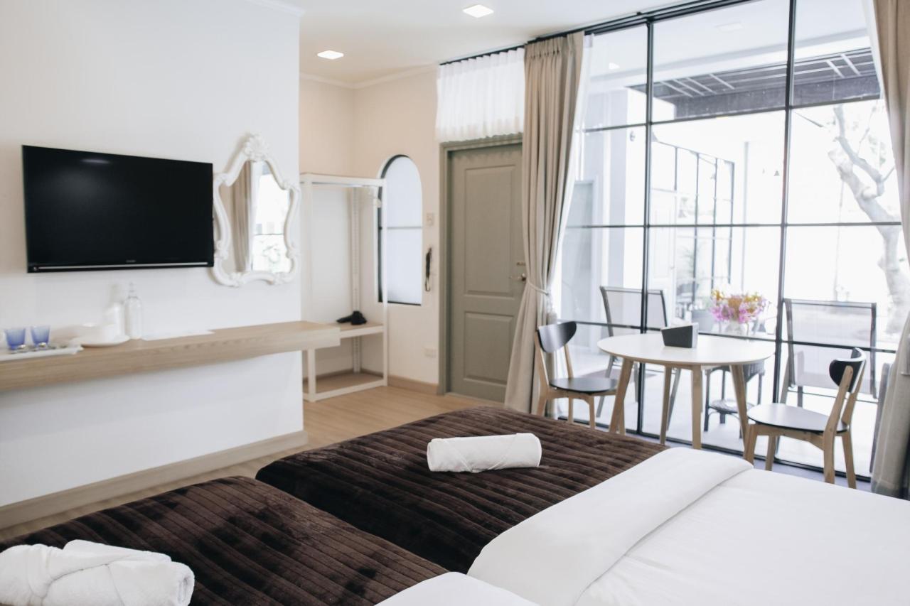 La Riva Boutique Hotel