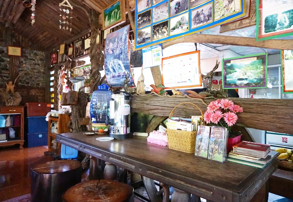 Three J Guesthouse