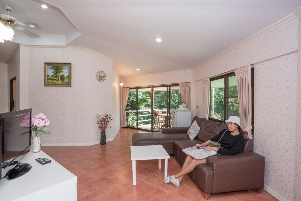 Phukaew Resort & Adventure Park