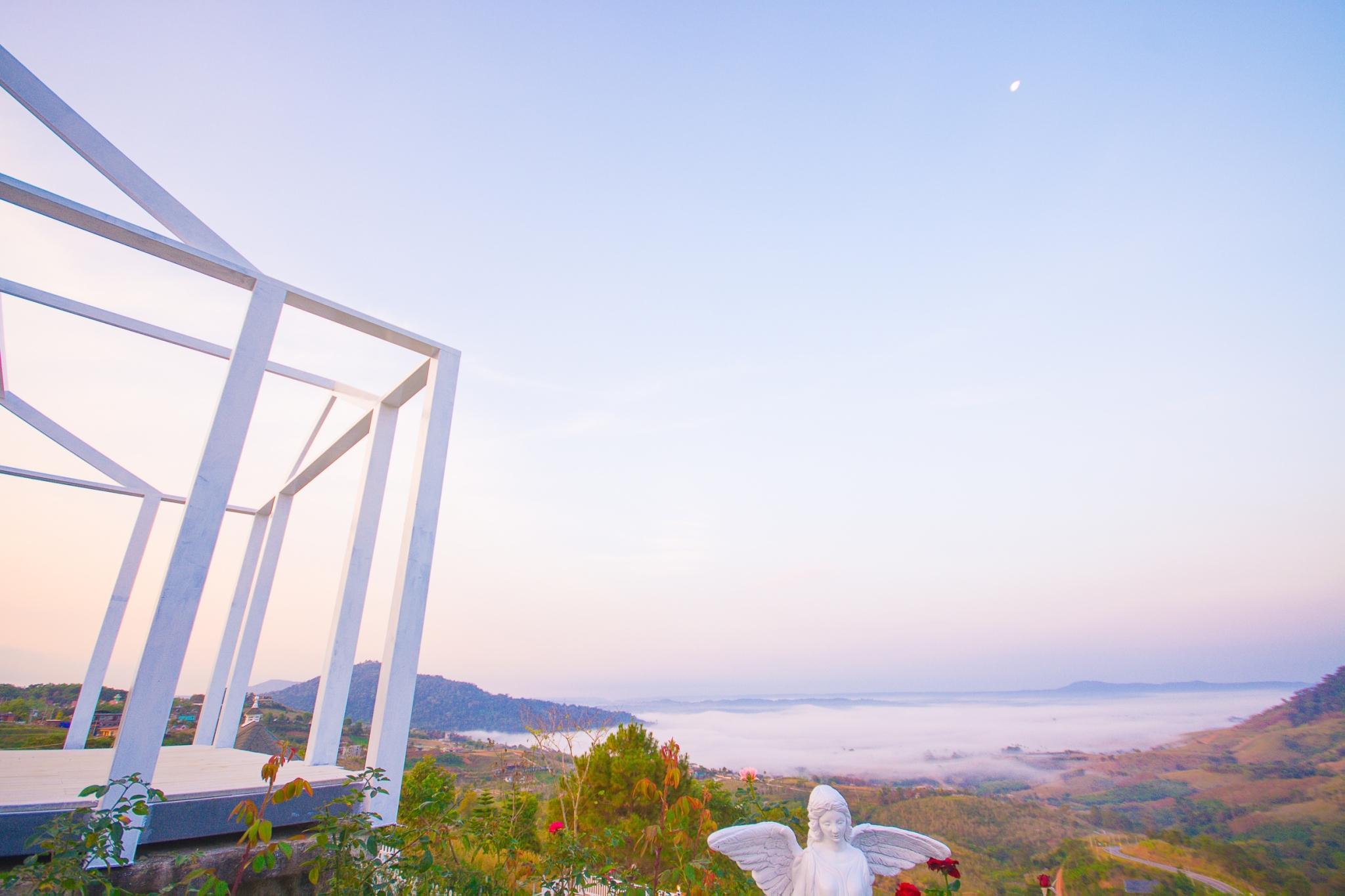 Vin View Rose Garden Resort