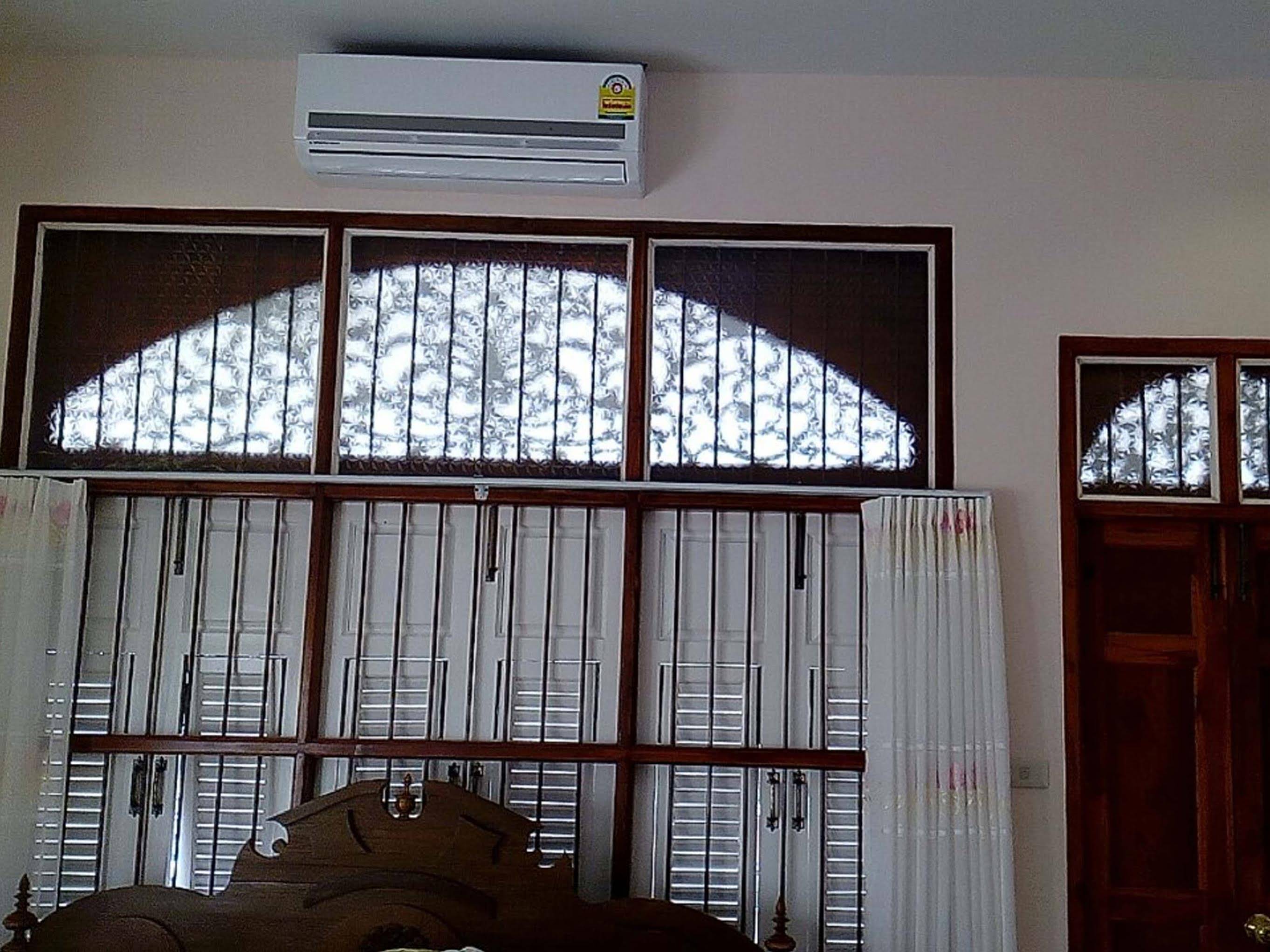 Mrs Luis Guest House