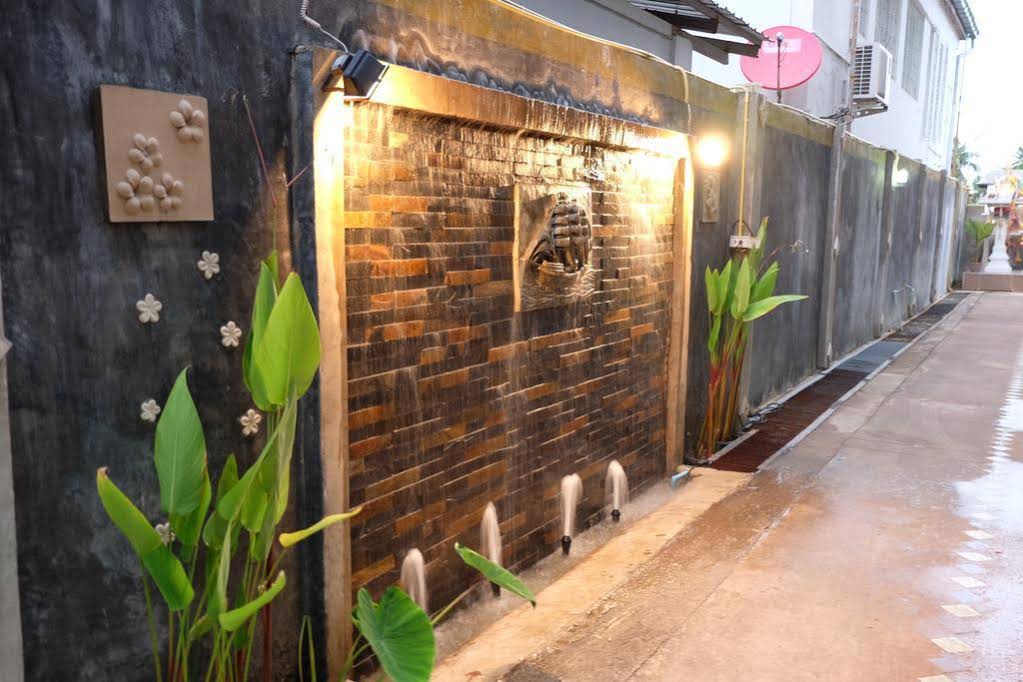 Puangpech Place