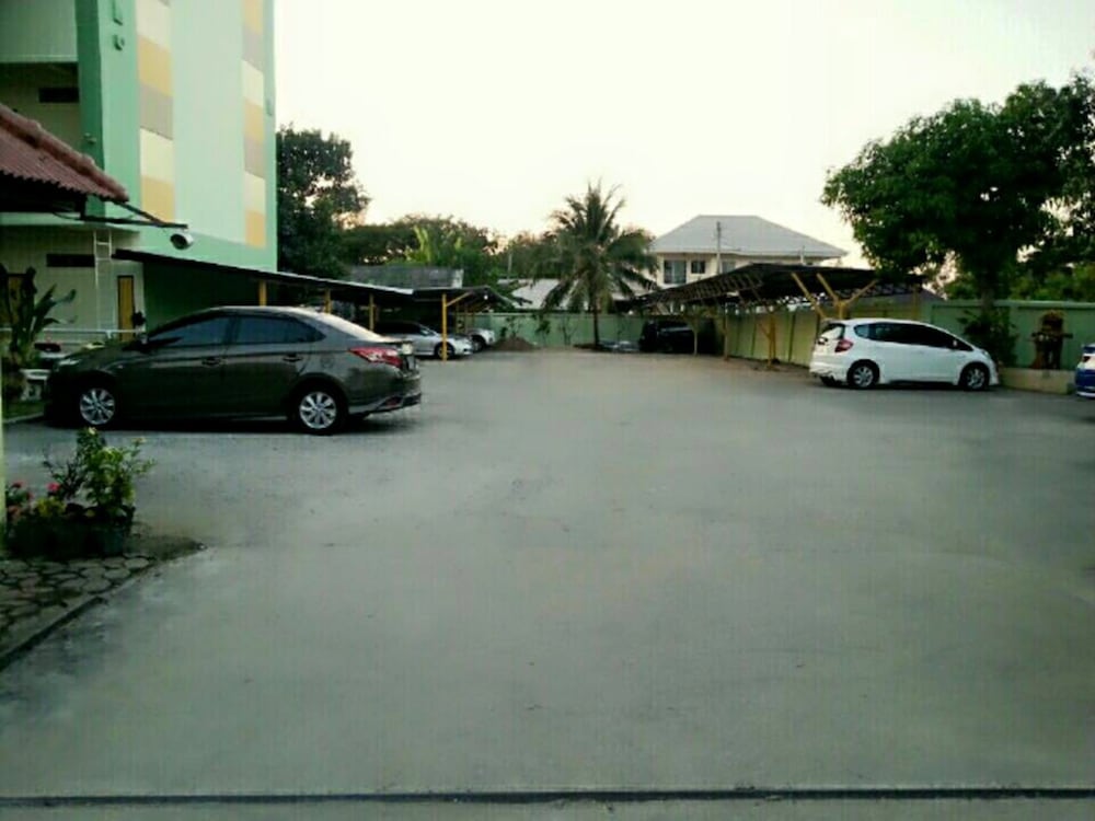 Lamphun Place