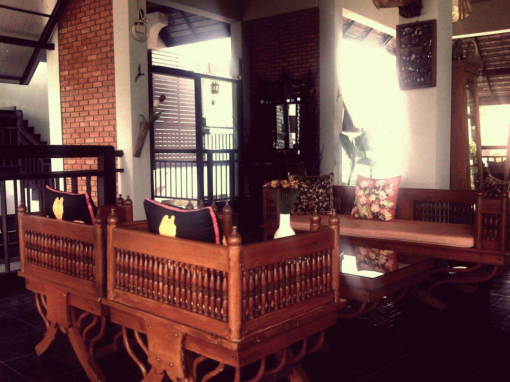 Phaya Inn