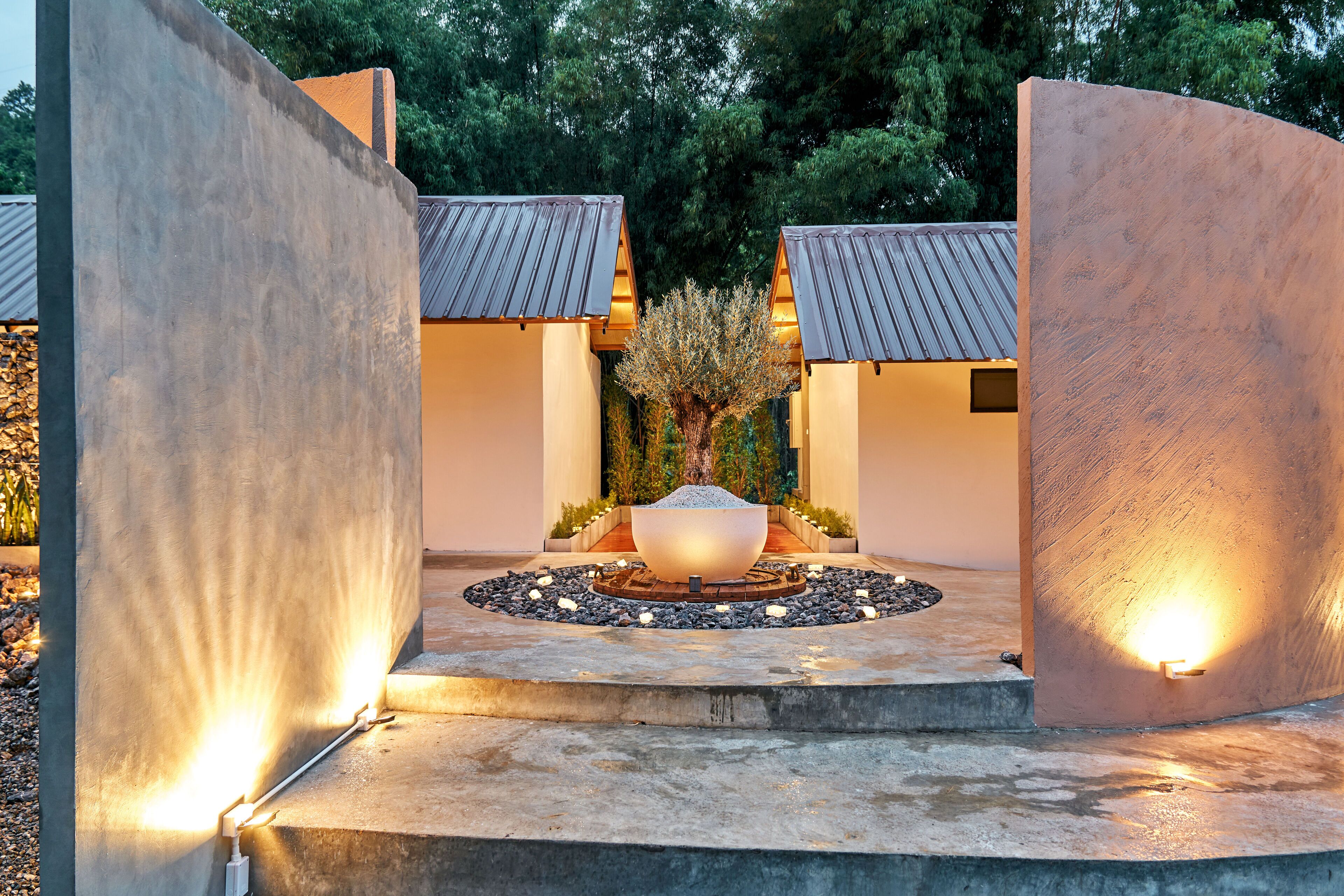Baan Rai Santisuk