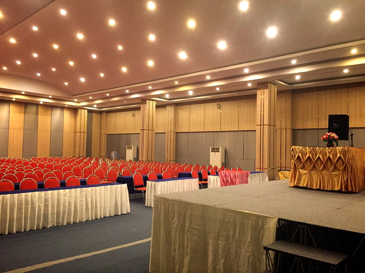 Nattirat Grand Hotel