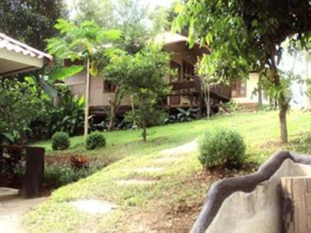 Baan Phuthadol