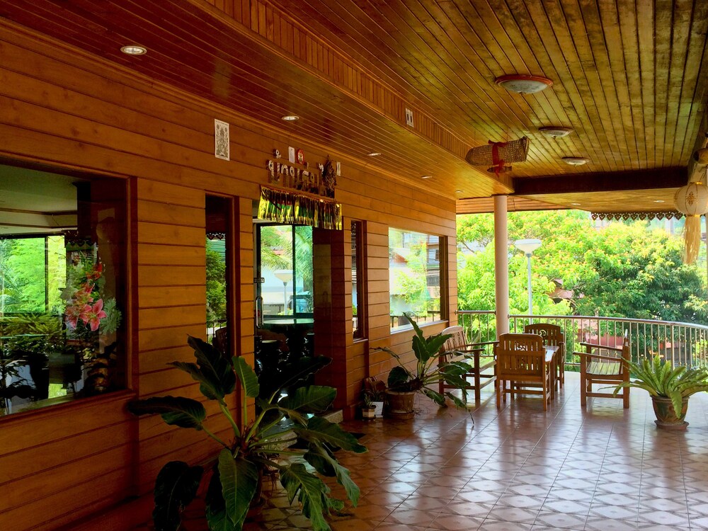 Baan Rom Mai