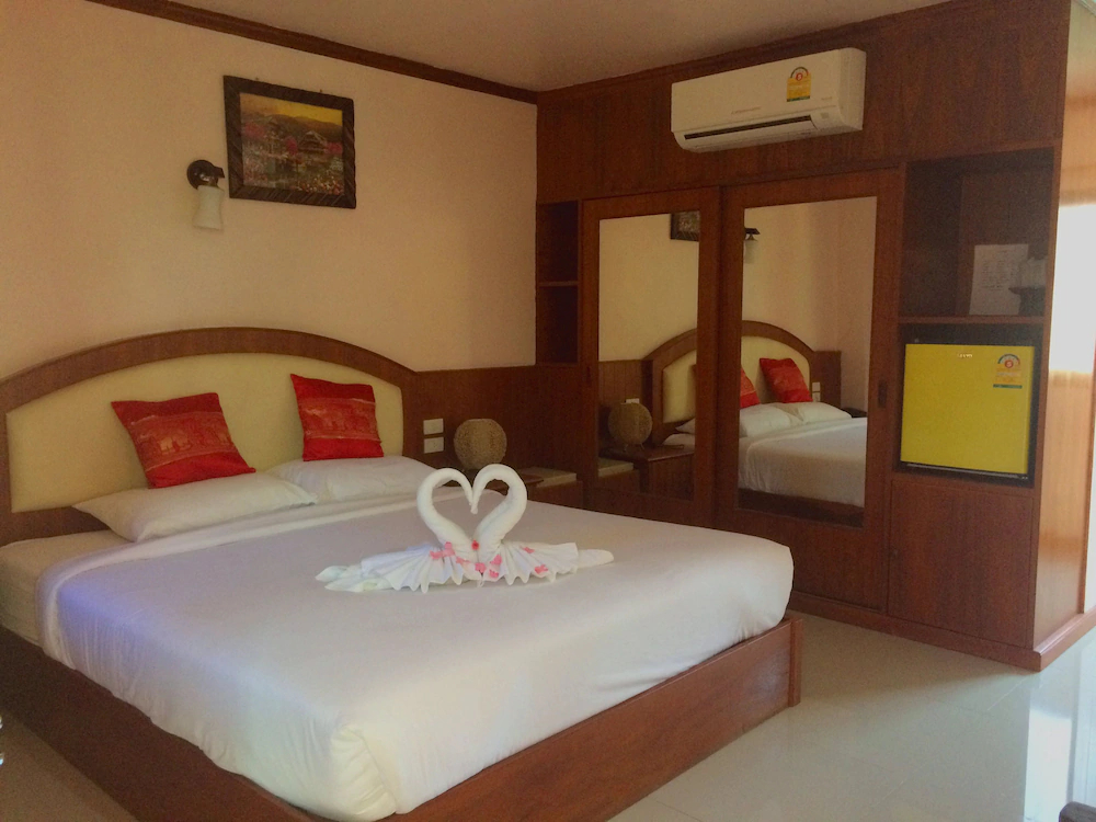 Baan Rom Mai