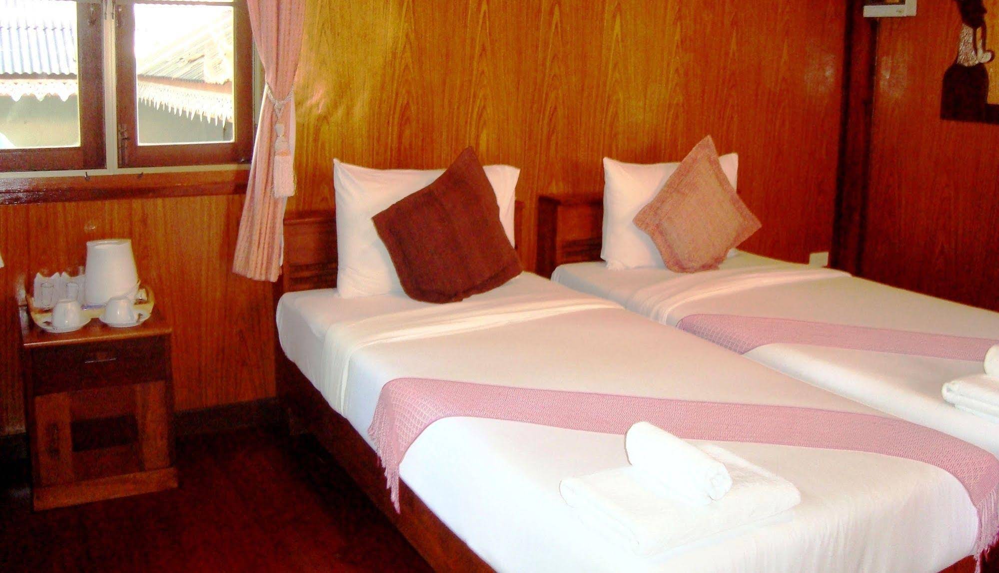 Ban View Nam Camping & Resort