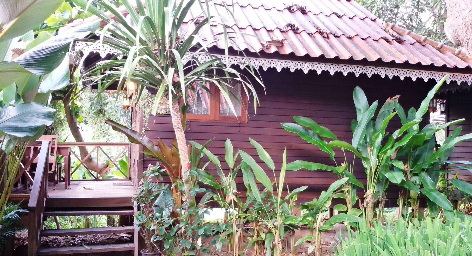 Ban View Nam Camping & Resort
