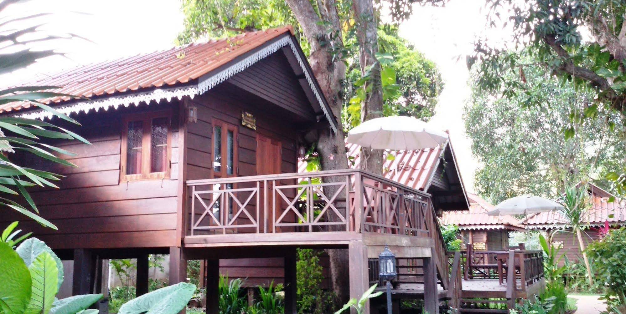 Ban View Nam Camping & Resort