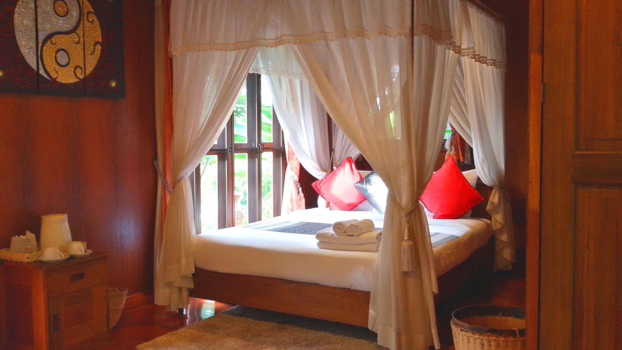 Ban View Nam Camping & Resort