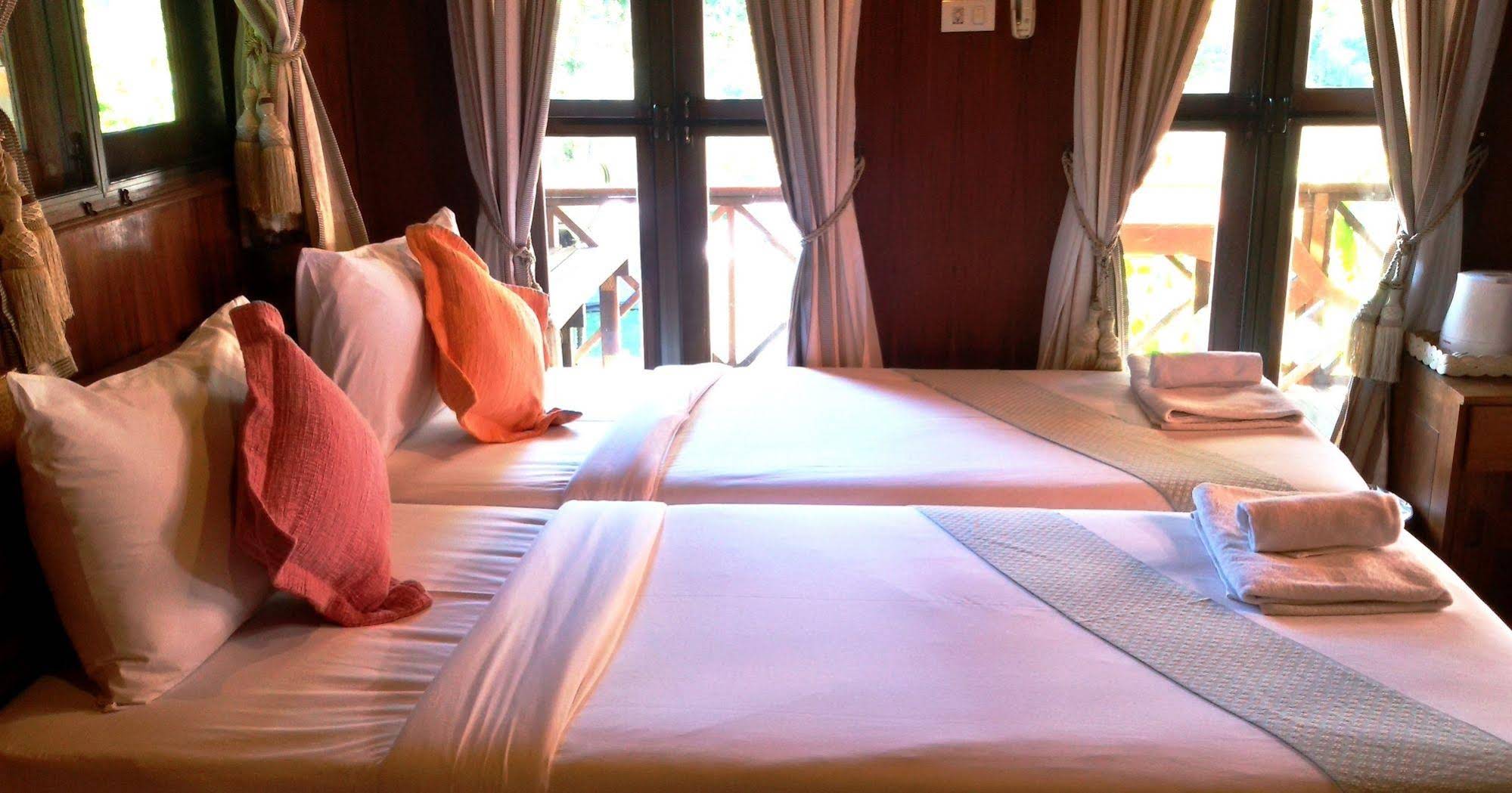 Ban View Nam Camping & Resort