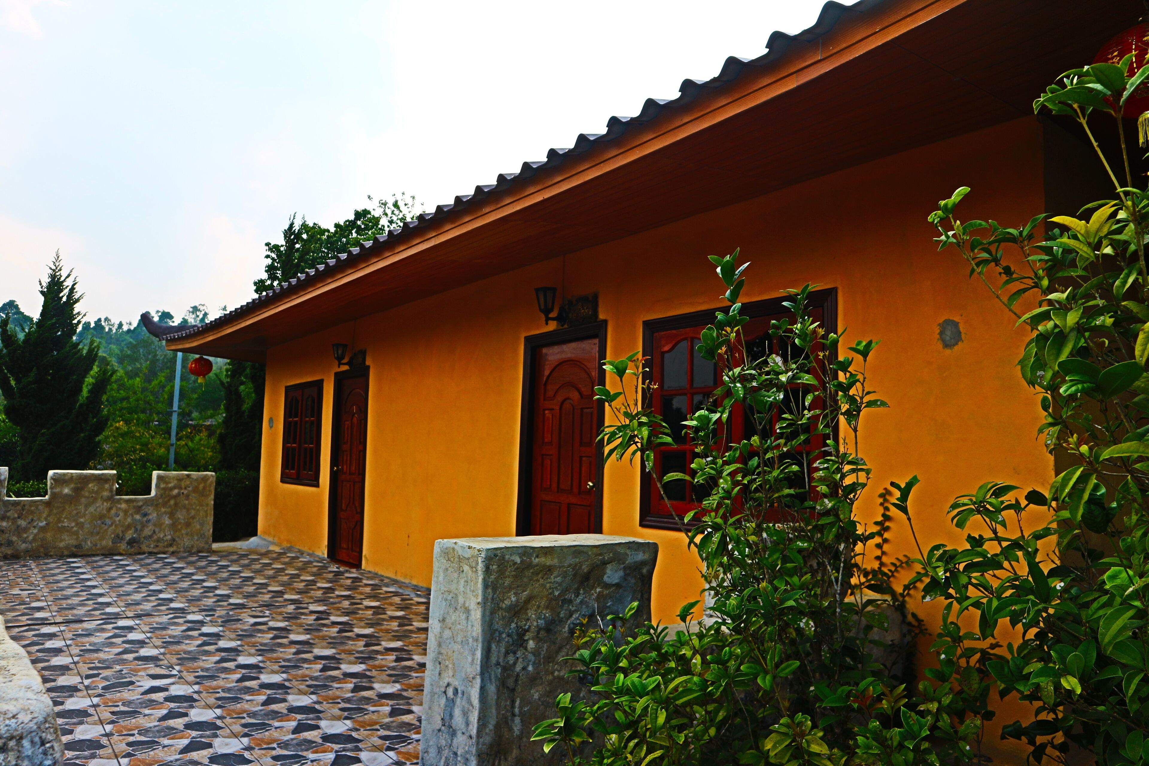Chasa Rakthai Resort