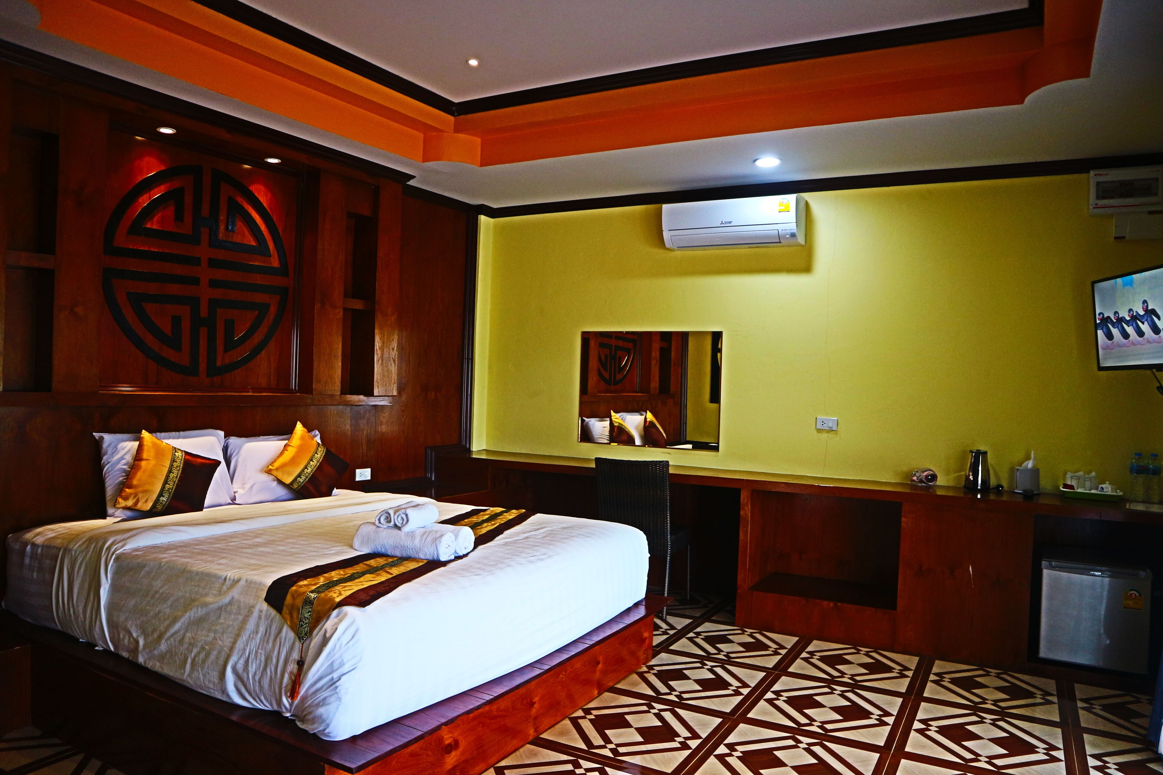 Chasa Rakthai Resort
