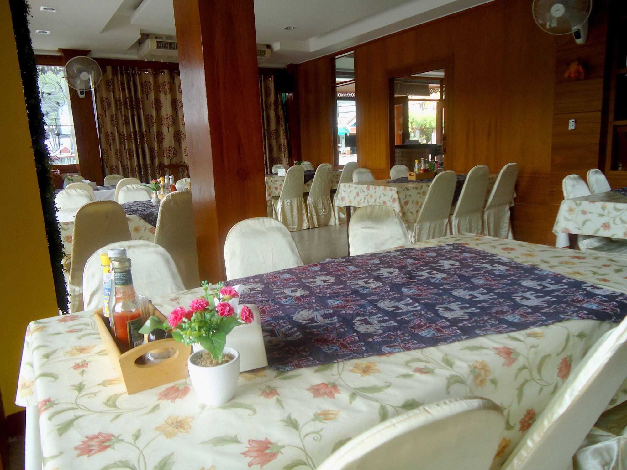 Ngamta Hotel