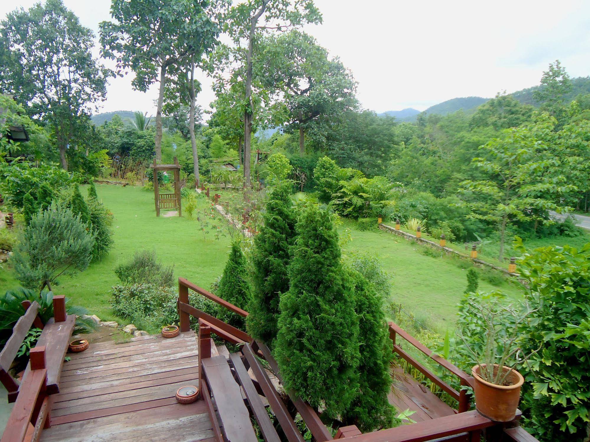 Phawengkham Resort and Restaurant
