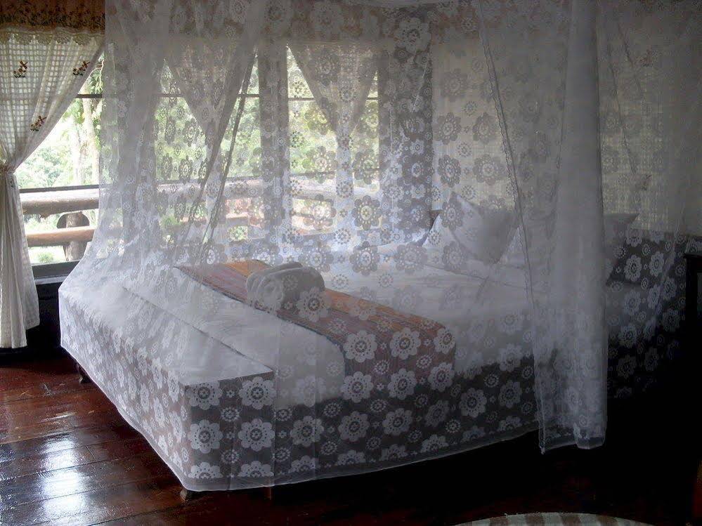 Tharnthong Lodges